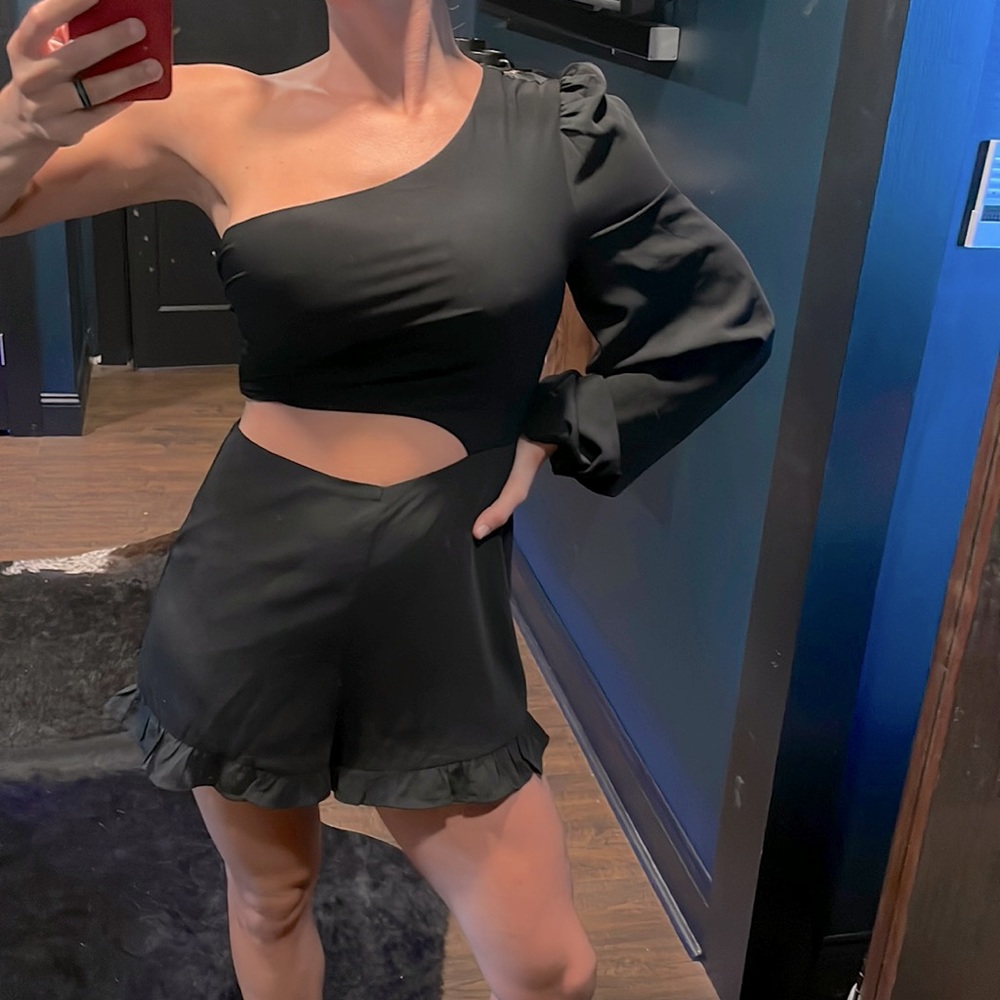 Lulu’s Cut Out Romper